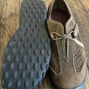 Clarks Collection slip on shoes, US 9, Womens